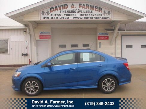 Used 2018 Chevrolet Sonic LT w/ Convenience Package image 1