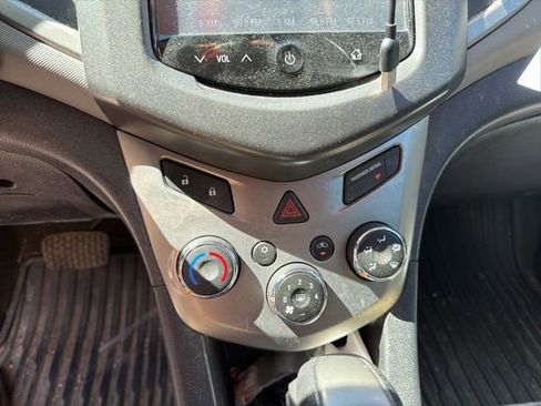 Used 2015 Chevrolet Sonic LT FWD image 19