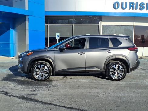 Used 2023 Nissan Rogue SV image 4
