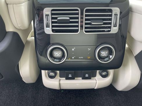 Used 2021 Land Rover Range Rover Westminster Edition image 14