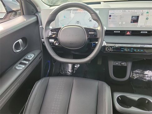 Used 2024 Hyundai Ioniq 5 Limited image 10
