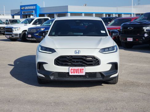 Used 2023 Honda HR-V Sport image 2