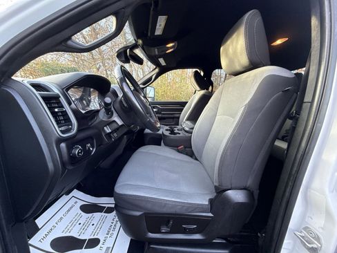 Used 2024 RAM 2500 Big Horn image 28