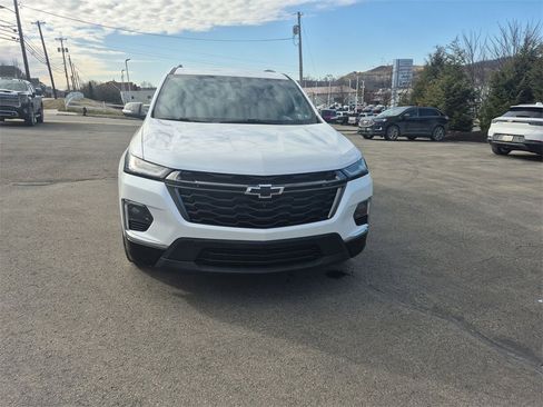 Used 2023 Chevrolet Traverse Premier w/ Redline Edition image 10