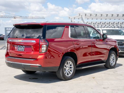 Used 2023 Chevrolet Tahoe LT w/ Luxury Package image 5