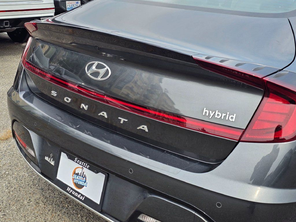 Used 2022 Hyundai Sonata Limited w/ Cargo Package FWD image 13