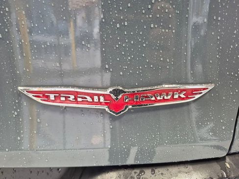 Used 2015 Jeep Cherokee Trailhawk w/ Leather Interior Group image 12