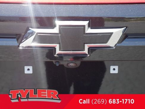 New 2026 Chevrolet Traverse RS w/ LPO, Floor Liner Package AWD/4WD image 15