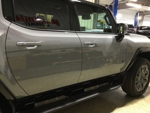 New 2025 GMC Hummer EV 3X image 6