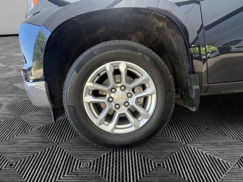 Used 2023 Chevrolet Silverado 1500 LT AWD/4WD image 9