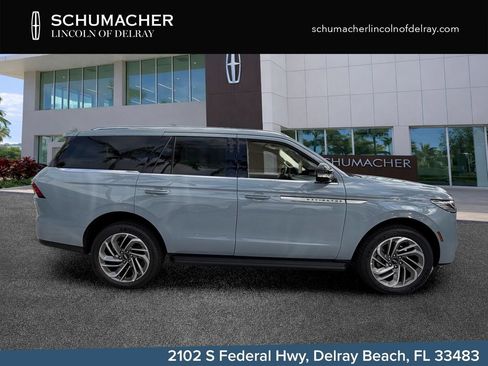 New 2026 Lincoln Navigator Premiere AWD/4WD image 8
