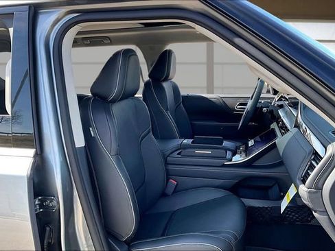 New 2026 INFINITI QX80 Luxe AWD/4WD image 7
