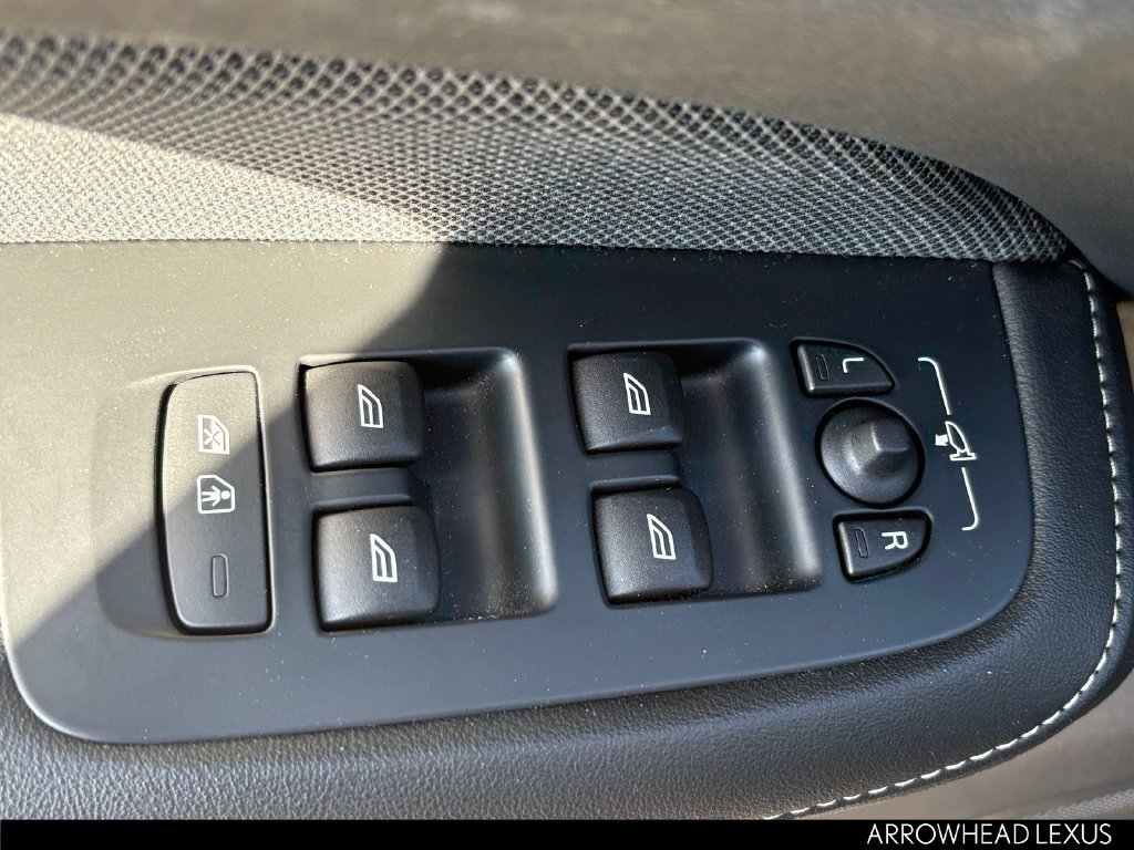 Used 2024 Volvo S60 B5 Plus w/ Climate Package AWD/4WD image 7