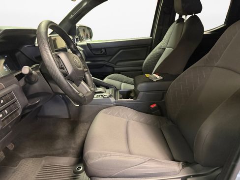 Used 2025 Toyota Tacoma SR5 image 11