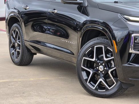 Used 2026 Chevrolet Traverse High Country w/ LPO, Floor Liner Package FWD image 11