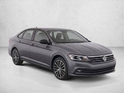 Used 2015 Volkswagen Jetta Sport FWD image 3