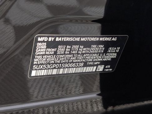 Used 2025 BMW X3 xDrive30i w/ Convenience Package image 17