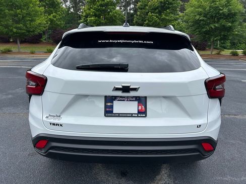 New 2026 Chevrolet Trax LT w/ Driver Confidence Package FWD image 18