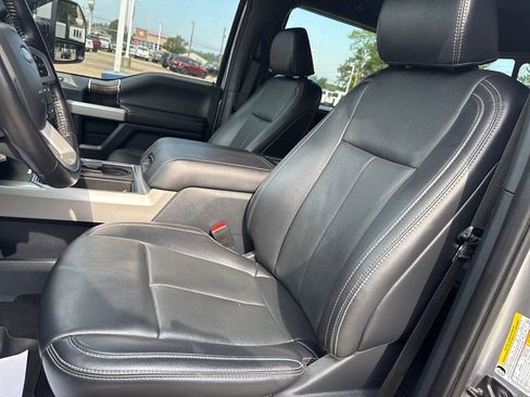 Used 2022 Ford F450 Lariat image 10