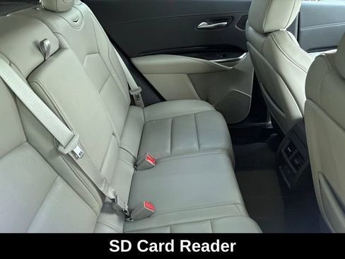 Used 2019 Cadillac XT4 Premium Luxury w/ Enhanced Visibility Package FWD image 8