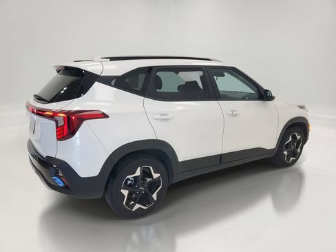 Used 2025 Kia Seltos S image 5