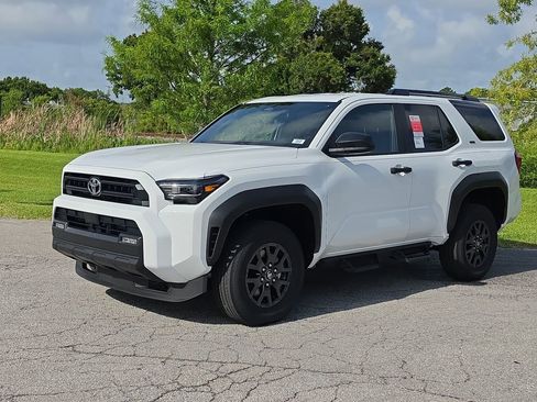 New 2026 Toyota 4Runner SR5 AWD/4WD image 32