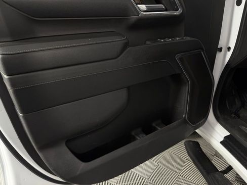 Used 2024 GMC Sierra 3500 SLE w/ SLE Convenience Package image 25