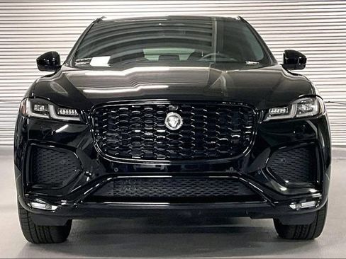 New 2026 Jaguar F-PACE R-Dynamic S image 2