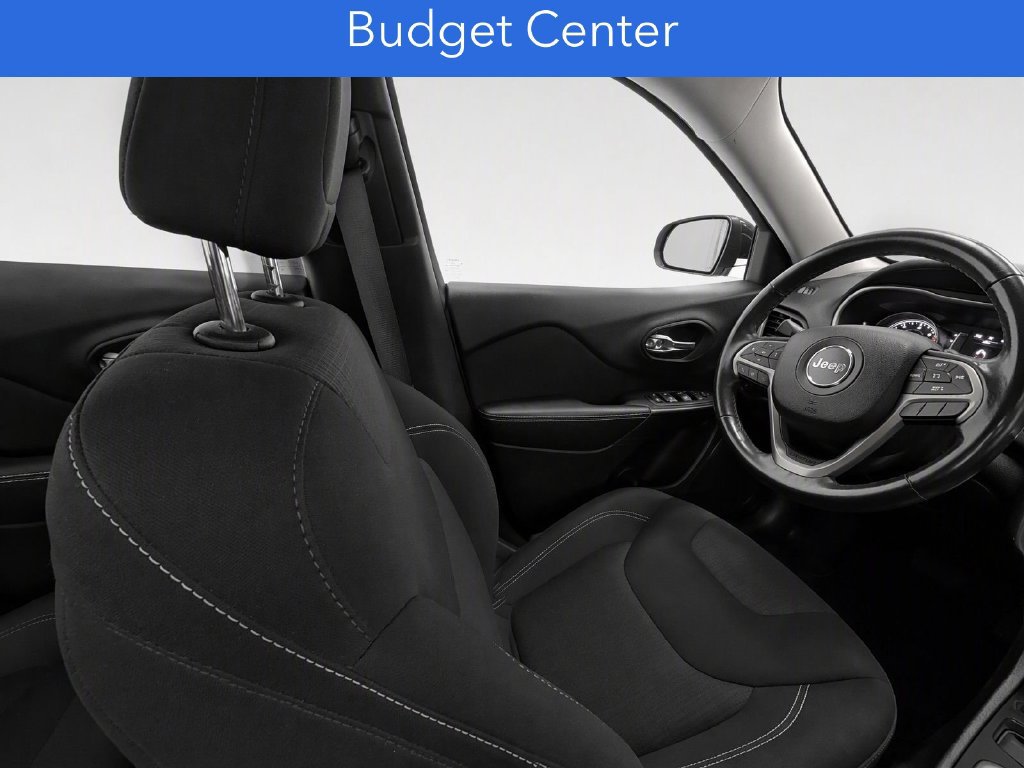 Used 2016 Jeep Cherokee Latitude w/ Cold Weather Group FWD image 14