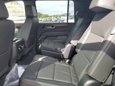New 2026 GMC Yukon XL Denali w/ Sun & Power Step Package AWD/4WD image 11