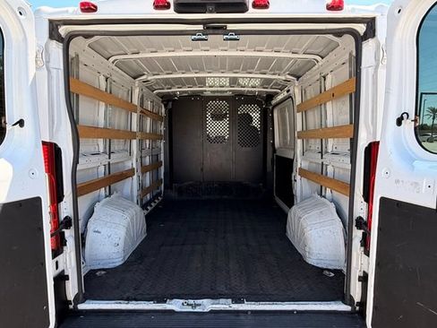 Used 2025 RAM ProMaster 2500 w/ U-Haul Equipment Group FWD image 15