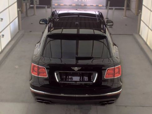 Used 2019 Bentley Bentayga AWD/4WD image 5