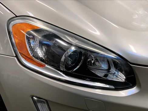 Used 2017 Volvo XC60 T5 Inscription w/ Preferred Option Package image 26