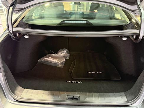 Used 2026 Nissan Sentra SR w/ Floor Mat Package FWD image 40