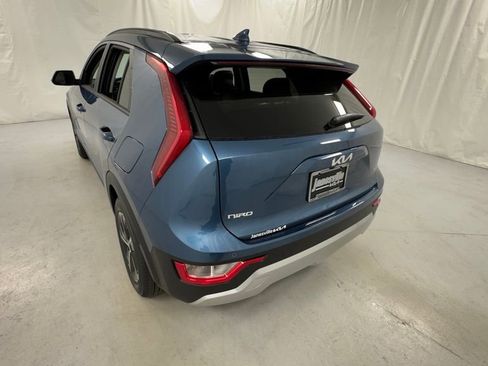 New 2026 Kia Niro EX FWD image 5