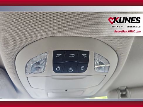 Used 2023 Chrysler Pacifica Touring-L FWD image 27