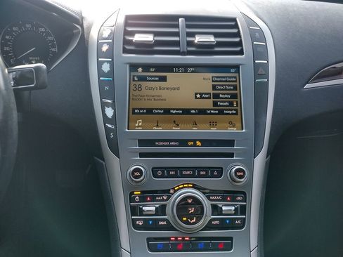 Used 2018 Lincoln MKZ Reserve image 3