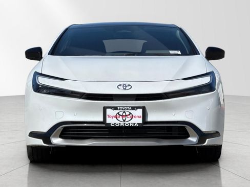New 2026 Toyota Prius Plug-In Hybrid image 8