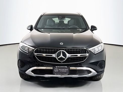 Used 2026 Mercedes-Benz GLC 300 4MATIC image 2