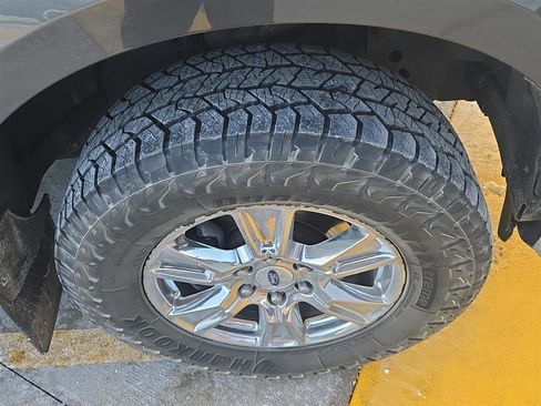 Used 2015 Ford F150 XLT w/ Equipment Group 302A Luxury image 17