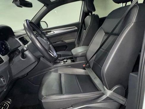 Used 2021 Volkswagen Atlas Cross Sport SEL R-Line image 15