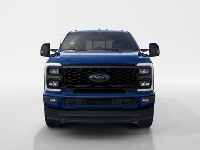New 2026 Ford F250 Lariat w/ Black Appearance Package