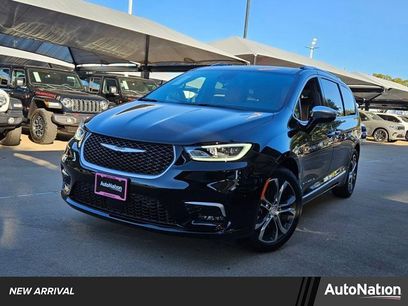 New 2026 Chrysler Pacifica Pinnacle