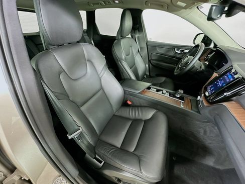 Used 2024 Volvo XC60 B5 Plus w/ Protection Package Premier AWD/4WD image 43