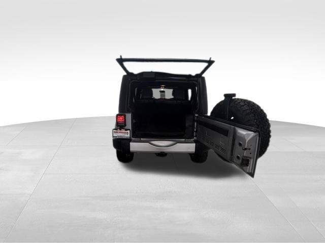 Used 2014 Jeep Wrangler Unlimited Sahara w/ Connectivity Group AWD/4WD image 9