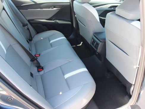 Certified 2026 Toyota Camry SE w/ Convenience Package image 18