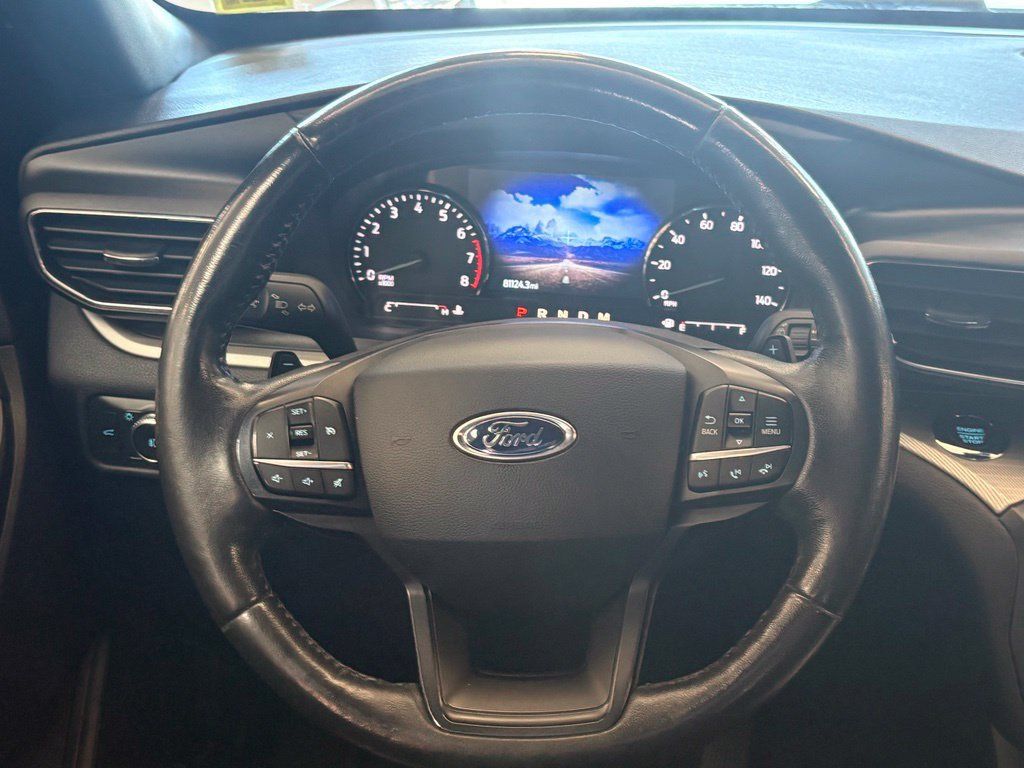 Used 2020 Ford Explorer XLT w/ Equipment Group 202A AWD/4WD image 24