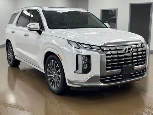 Used 2023 Hyundai Palisade Calligraphy AWD/4WD image 3