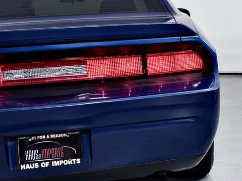 Used 2010 Dodge Challenger SE image 14