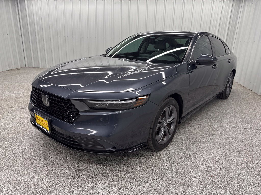 Used 2024 Honda Accord EX-L image 3